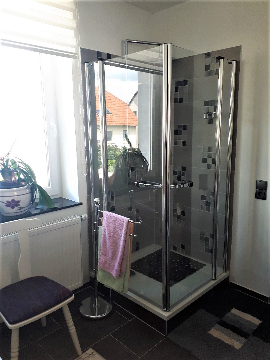 Wunderschönes Einfamilienhaus mit Grundstück in Burg zu verkaufen! – KH