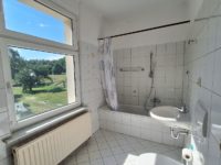 Tageslichtbad mit Wanne