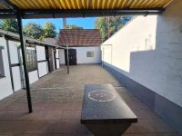 überdachte Terrasse