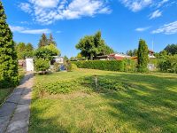 Grundstück und Bungalow