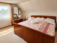 Schlafzimmer DG